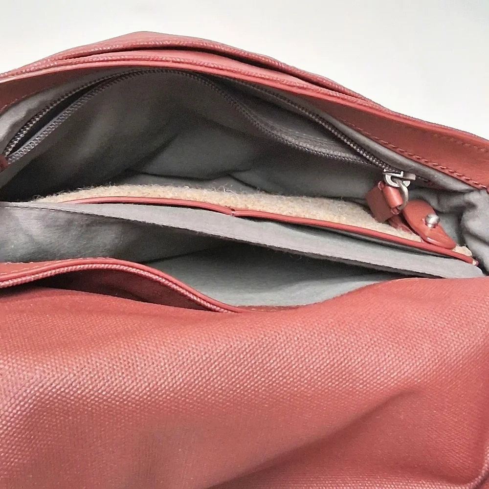 Skagen Burgundy Messenger Crossbody Bag